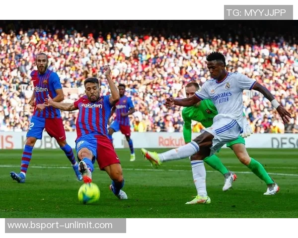 西甲精彩对决皇马逆转莱比锡全场沸腾瞬间回顾